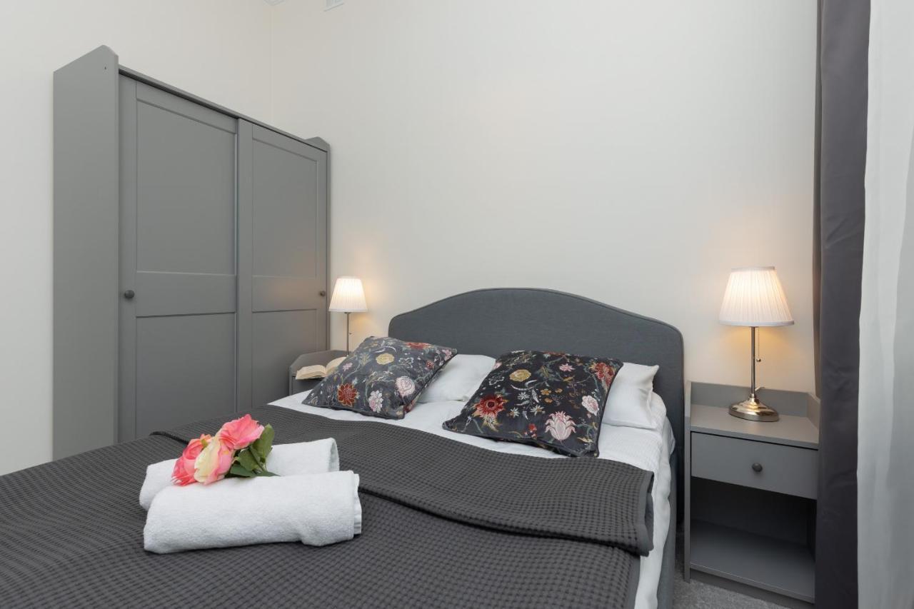 Warszawa Ochota Modern Apartment For Families By Noclegi Renters Zewnętrze zdjęcie
